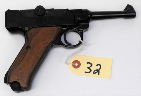 (R) Stoeger Luger 22 LR Pistol