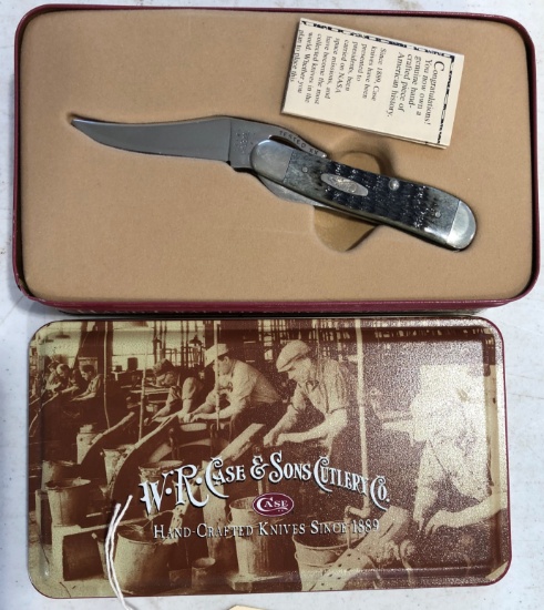 W.R. Case Knife in Metal Box