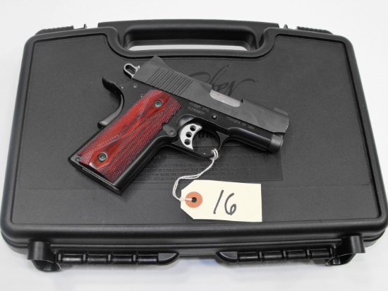 (R) Kimber Ultra Carry II 45 ACP Pistol.