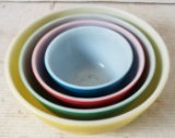 Vintage Pyrex 4 Piece Nesting Bowl Set