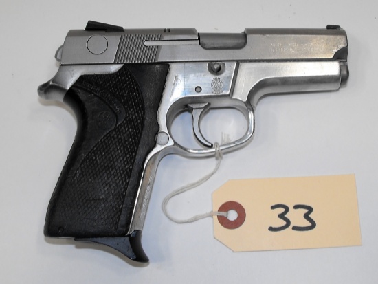 (R) Smith & Wesson 6946 9MM Pistol