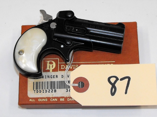 (R) Davis D-22 22 LR. Derringer