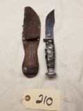 Unusual Case Skinner fixed blade knife