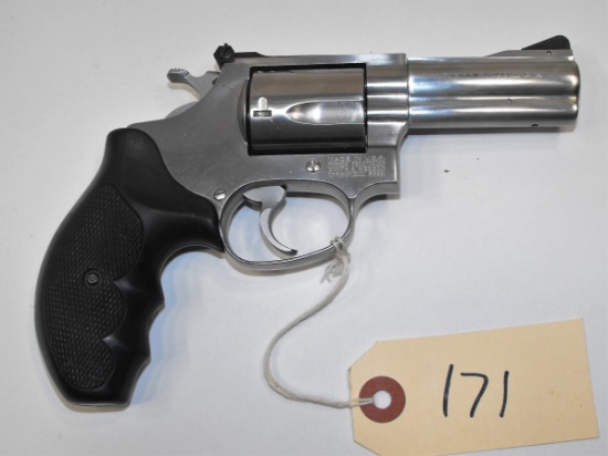 (R) Smith & Wesson 60-4 38 SPL Revolver