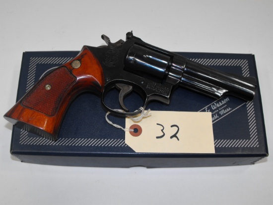 (CR) Smith & Wesson 19-3 357 Mag Revolver