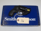 (R) Smith & Wesson 442-2 38 SPL+P Revolver