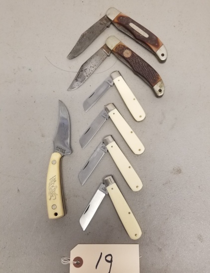 Assorted Schrade Walden Knives