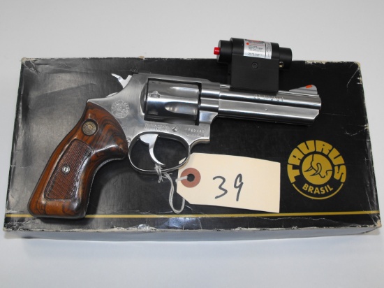 (R) Taurus M941 22 Mag Revolver