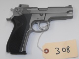 (R) Smith & Wesson 5906 9MM Pistol