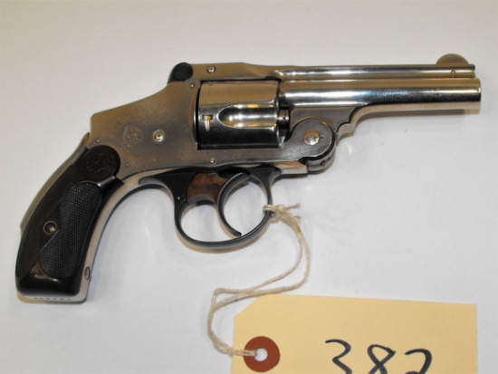 (CR) Smith & Wesson Safety Hammerless 38 Revolver