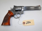 (R) Smith & Wesson 686 357 Mag Revolver