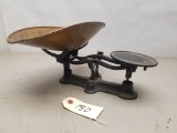 Vintage Cast Iron Scales with Brass Tray