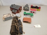Variety of HO Scale Tracks & Plasticville