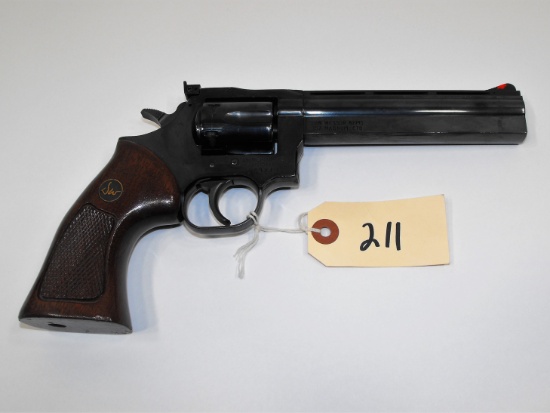 (R) Dan Wesson 15 357 Mag Revolver