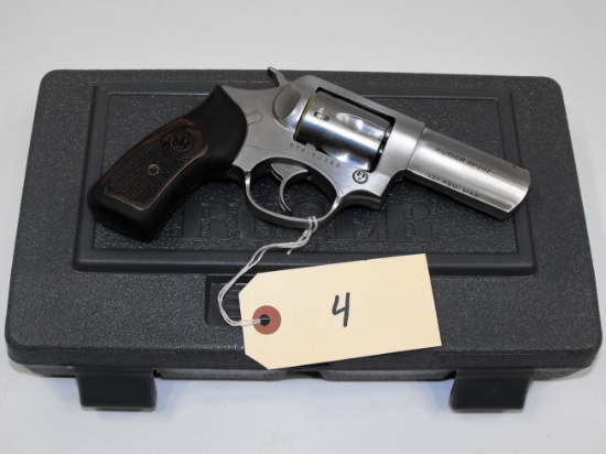 (R) Ruger SP101 327 Fed Mag Revolver