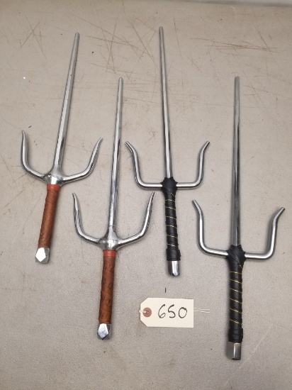 (2) Pairs of Novelty Sai Sword Sets