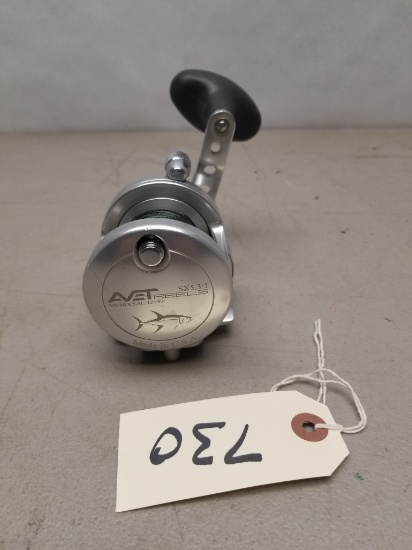 Like New Avet 5X5 3:1 Fishing Reel