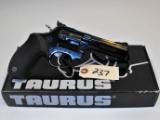 (R) Taurus M990 Tracker 22 LR Revolver