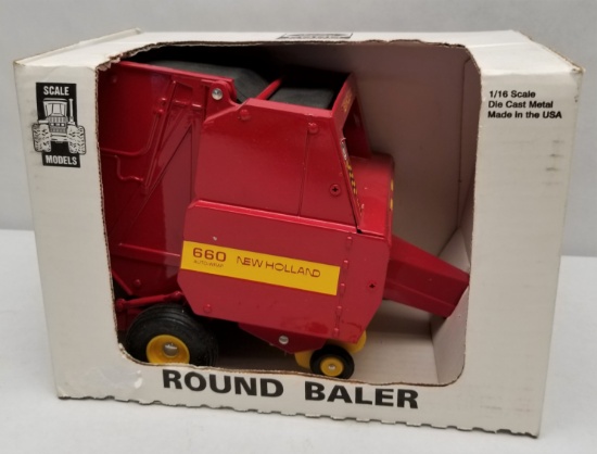 Ford New Holland Model 660 Round Baler 1/16 Scale