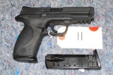 (R) Smith & Wesson M&P40 40 S&W Pistol