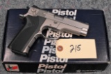 (R) Smith & Wesson 4006 40 S&W Pistol