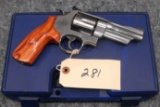 (R) Smith & Wesson 629-5 44 Mag Revolver