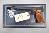 (R) S&W 41 .22 Target Semi Auto Pistol