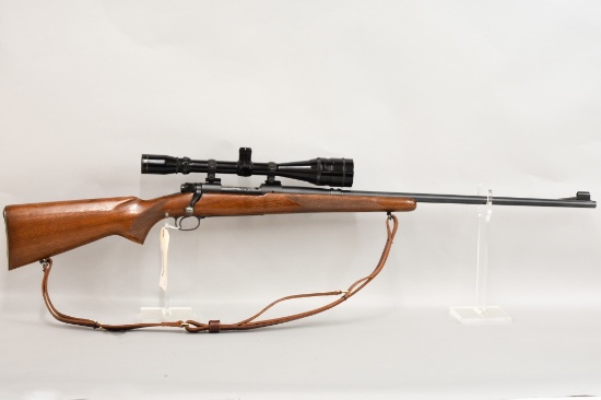 (CR) Winchester Model 70 .220 Swift
