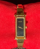 Ladies Gucci Model 1500 Gold Tone Watch