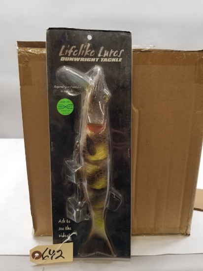 (34) Dunwright Tackle Lifelike 12" Pike Lures