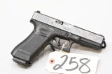 (R) Glock 22 Gen 4 .40 Cal Pistol