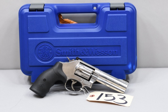 (R) Smith & Wesson 617-6 .22LR Revolver