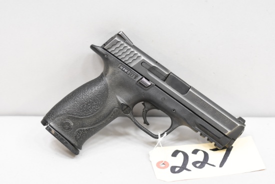 (R) Smith & Wesson M&P 40 .40 Cal Pistol
