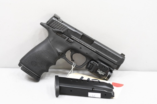 (R) Smith & Wesson M&P40 .40S&W Pistol