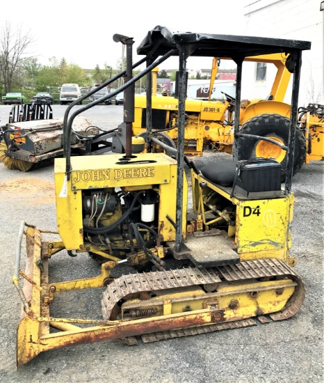 John Deere D4 Mini Crawler