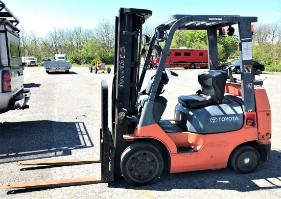 Toyota 5000lb LP Forklift