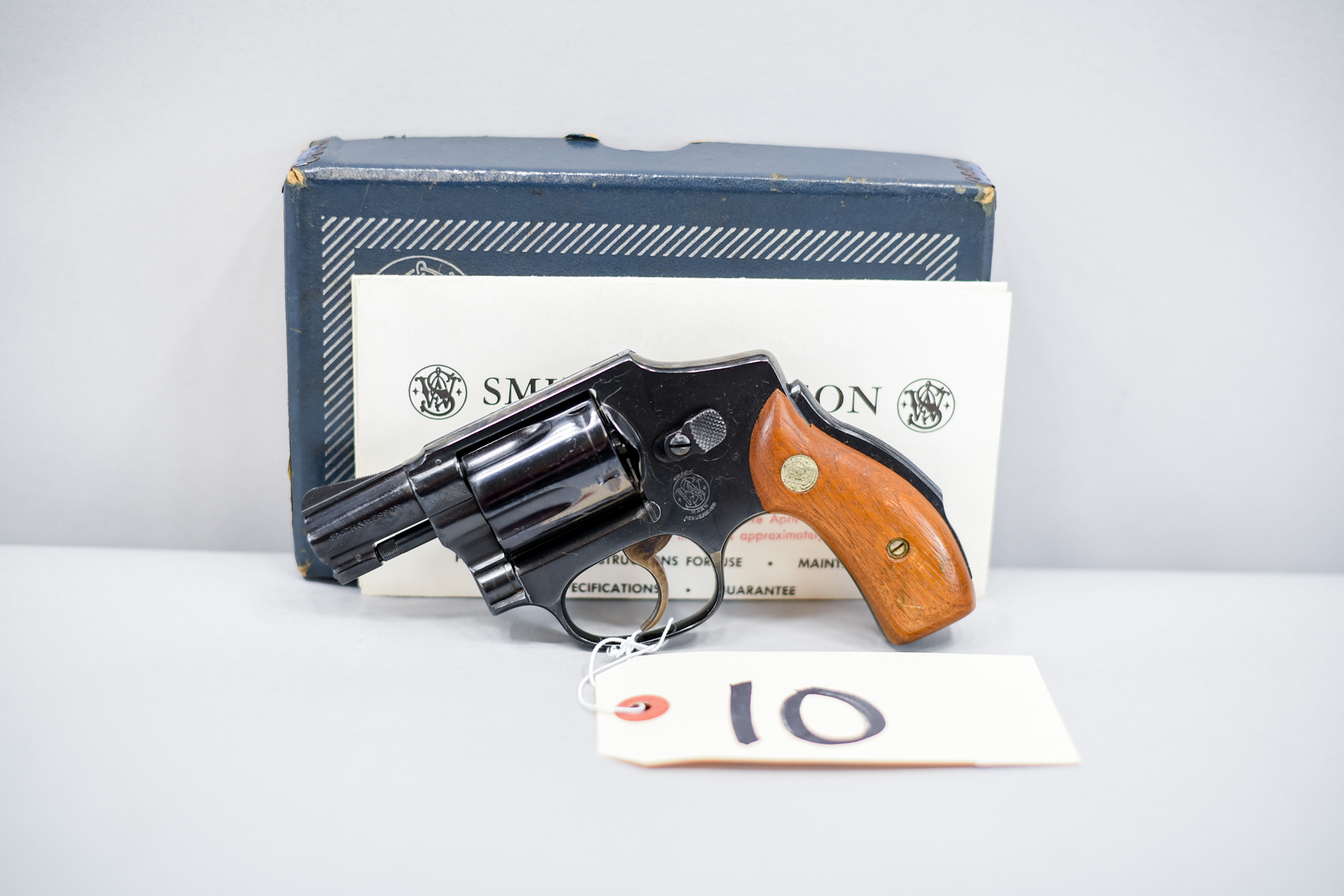 R) Smith & Wesson Model 40 Centennial .38 S&W | Proxibid