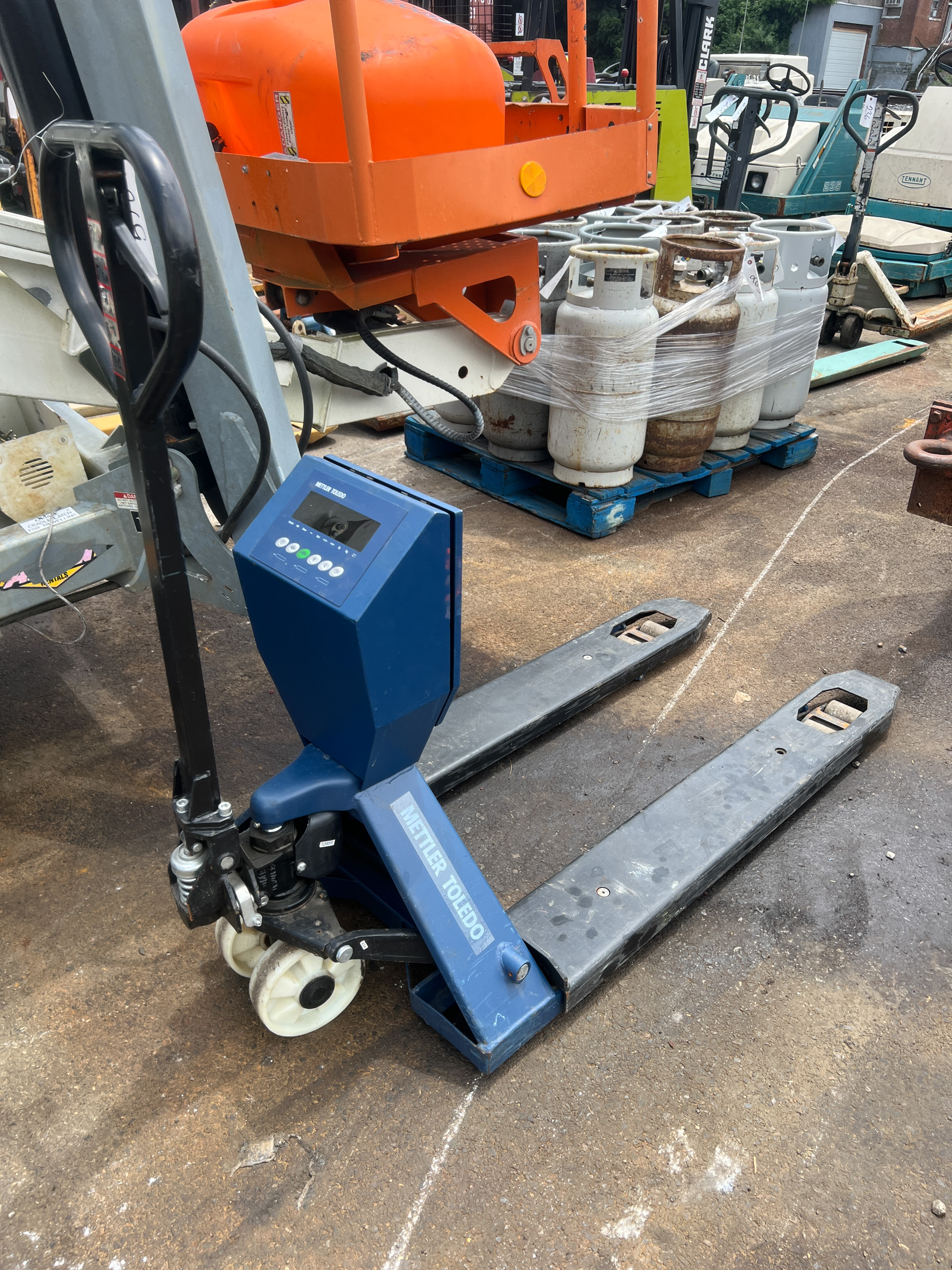 Mettler Toledo Pallet Jack With Scales Proxibid