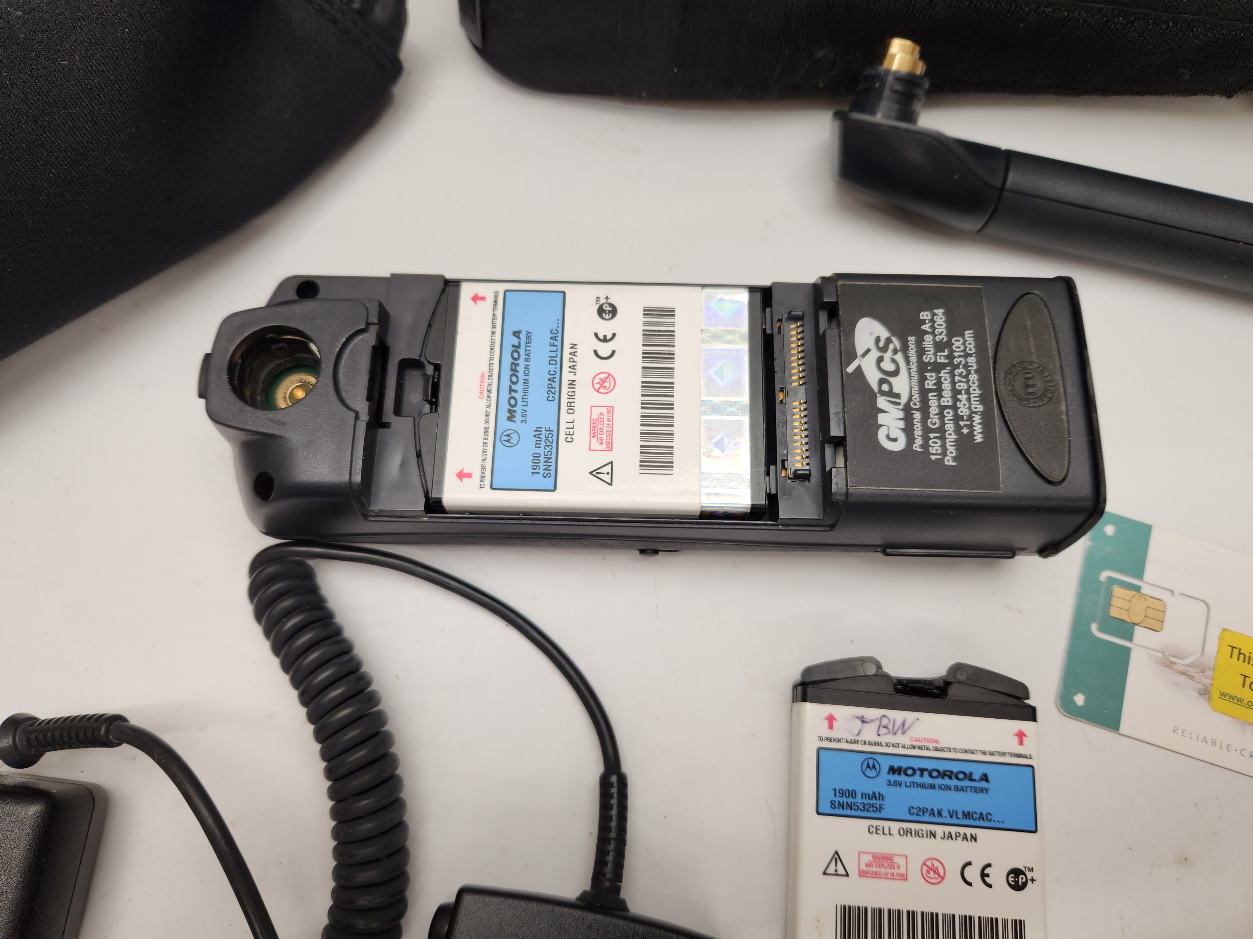 MOTOROLA IRIDIUM 9500 SATELLITE PHONE | Proxibid