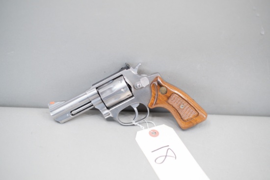 (R) Taurus Model 941 .22 Magnum Revolver