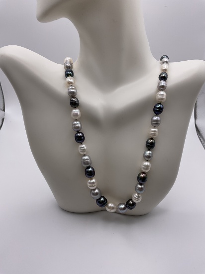 42.7g .925 Sterling Silver Necklace Pearls