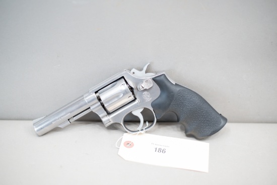 (R) Smith & Wesson Model 64-3 .38Spl Revolver