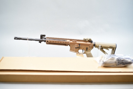 (R) Colt M4 "LE6940" Magpul FDE 5.56 Nato Carbine