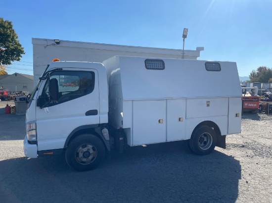 2010 Mitsubishi Fuso FE125 Service Truck
