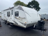 2012 Bullet Ultra Lite 30' Bumper Pull Camper