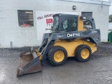 John Deere 328D Skid Loader