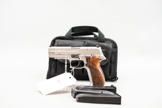 (R) Sig Sauer Model P226 Stainless 9mm Pistol