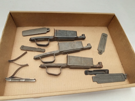 TRAY LOT OF M1903 TRIGGER GUARDS & MAGAZINE PARTS