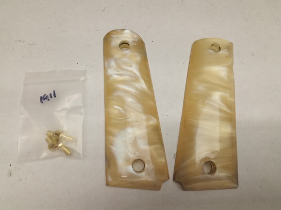 1911 GRIP SET WITH SCREWS