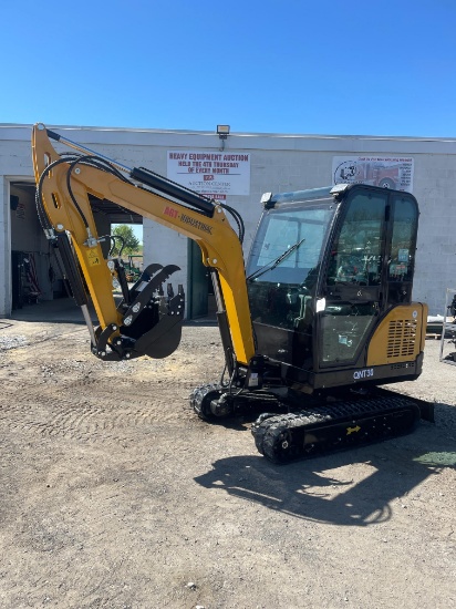 New AGT QNT30R Excavator
